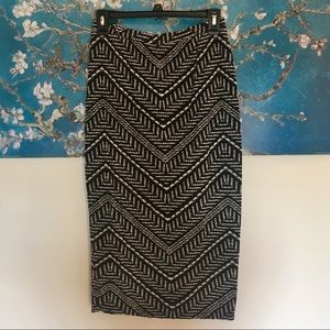 Fitted pencil skirt.